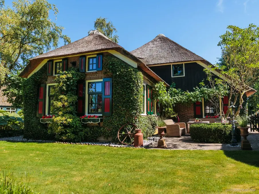 Halte dégustation de fromage avant la croisière sur les canaux de Giethoorn